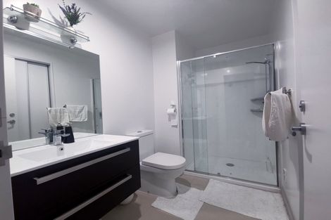 Photo of property in 2f/136 Stancombe Road, Flat Bush, Auckland, 2016