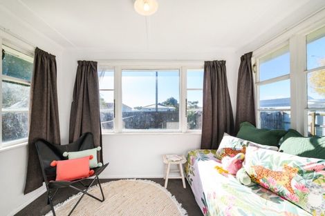 Photo of property in 660 Featherston Street, Roslyn, Palmerston North, 4414