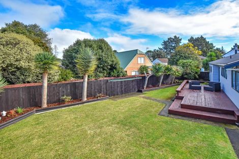 Photo of property in 16 Pinehurst Place, Wattle Downs, Auckland, 2103