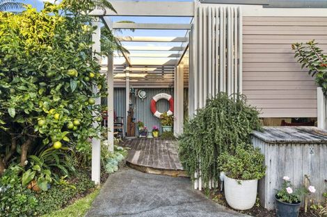 Photo of property in 107b Ocean Road, Whangamata, 3620