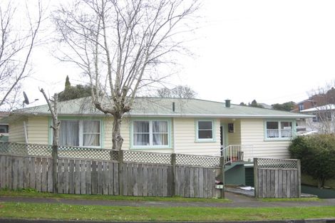 Photo of property in 2 Penrith Street, Westown, New Plymouth, 4310