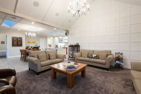 Photo of property in 141 Ngatai Road, Otumoetai, Tauranga, 3110