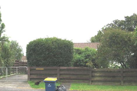 Photo of property in 26 Luanda Drive, Ranui, Auckland, 0612