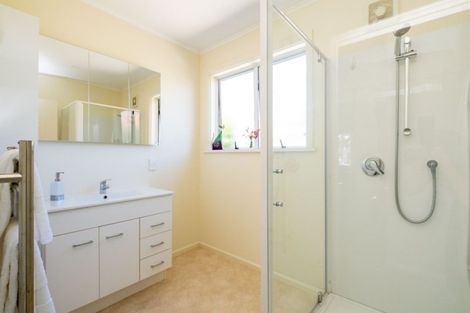 Photo of property in 5 Emerald Hill, Havelock North, 4130