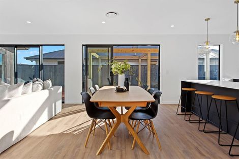 Photo of property in 27 Valour Drive, Rangiora, 7400