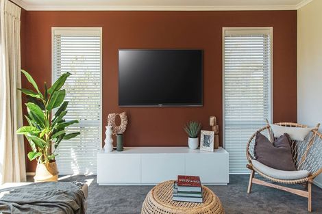 Photo of property in 4 Panui Avenue, Helensville, 0800