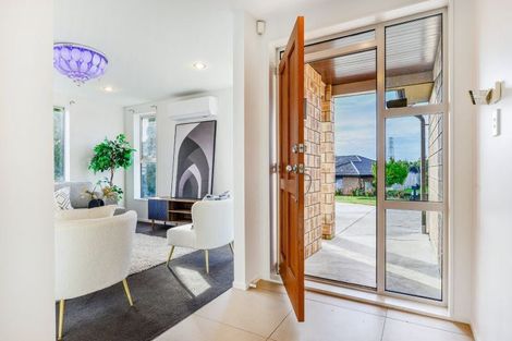 Photo of property in 18 Te Ironui Place, Huntington, Hamilton, 3210