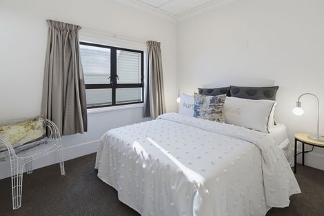 Photo of property in 77 Wellesley Road, Napier South, Napier, 4110