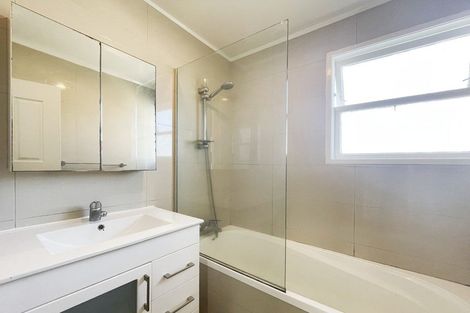 Photo of property in 7 Mcquarrie Avenue, Wattle Downs, Auckland, 2103