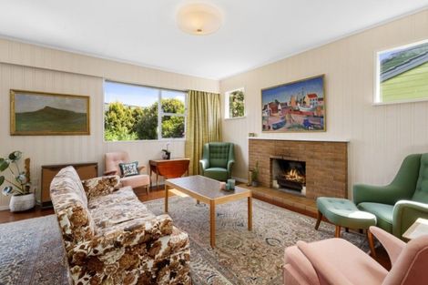 Photo of property in 3 Mckeefry Grove, Tawa, Wellington, 5028