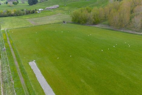 Photo of property in 643b Pohangina Road, Ashhurst, 4884