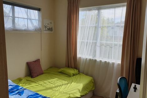 Photo of property in 1/35 Sunderlands Road, Half Moon Bay, Auckland, 2012