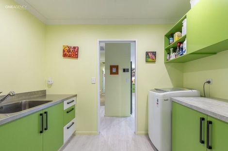 Photo of property in 14 Deans Place, Amberley, 7410