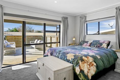 Photo of property in 3b Dorothy Drive, Acacia Bay, Taupo, 3330