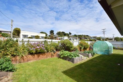 Photo of property in 50 Onslow Street, Bluff, 9814