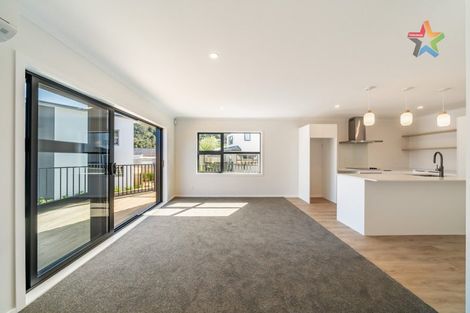 Photo of property in 1/1 Helvetia Grove, Naenae, Lower Hutt, 5011
