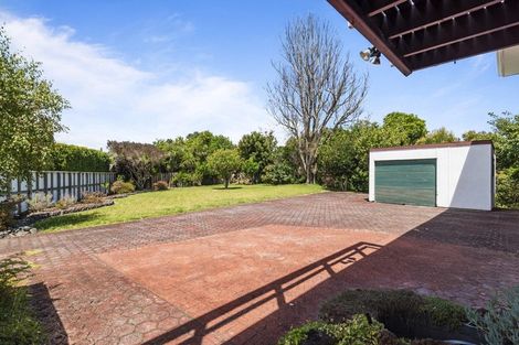 Photo of property in 13 Tarahanga Street, Northcote, Auckland, 0627