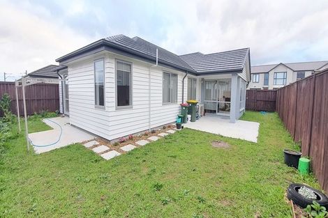 Photo of property in 22 Kapia Drive, Takanini, 2112