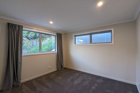 Photo of property in 44 Albatross Close, Whitby, Porirua, 5024