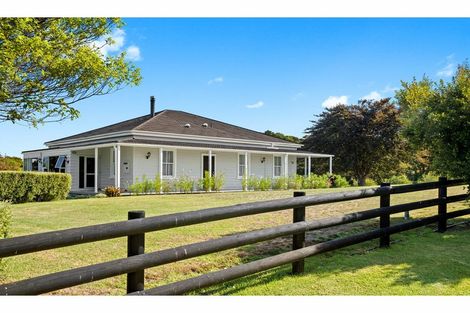 Photo of property in 72 Hermitage Road, Waiuku, 2682