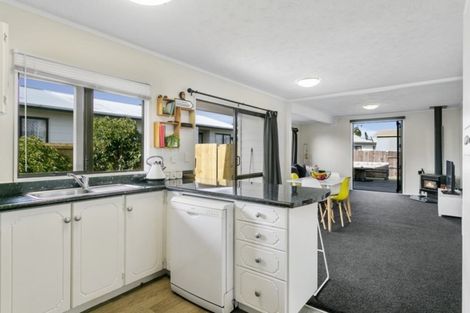 Photo of property in 2/52 Arthur Crescent, Hilltop, Taupo, 3330