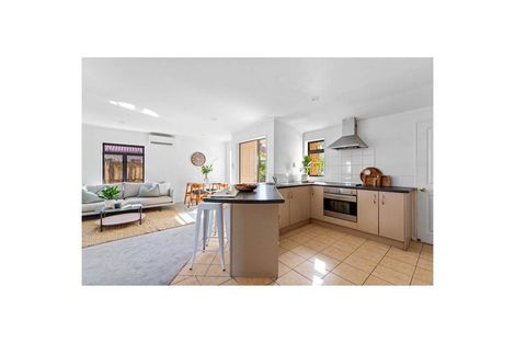 Photo of property in 25d Gray Avenue, Mangere East, Auckland, 2024