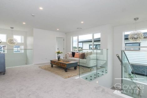Photo of property in 17 Kearns Drive, Hobsonville, Auckland, 0616