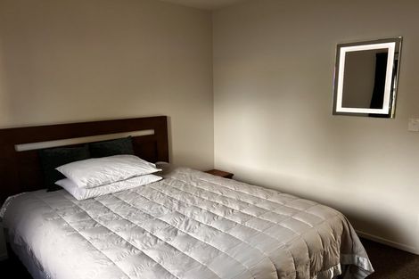 Photo of property in 12a Margaret Place, Milford, Auckland, 0620