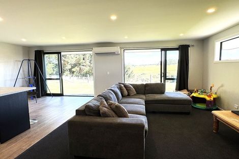 Photo of property in 64 Cameron Road, Hillend, Balclutha, 9272