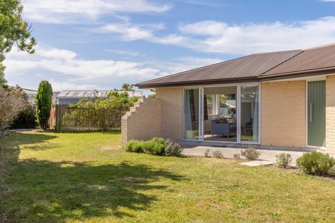 Photo of property in 30 Woodgrove Avenue, North New Brighton, Christchurch, 8083