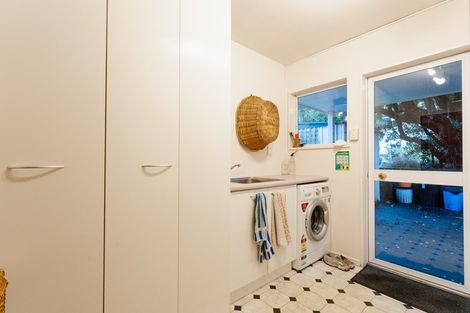 Photo of property in 6 Rosehill Road, Macandrew Bay, Dunedin, 9077