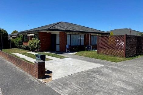 Photo of property in 6 Rustic Lane, Spreydon, Christchurch, 8024