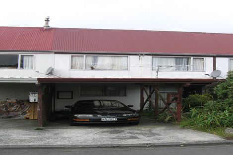 Photo of property in 18 Hollydale Grove, Churton Park, Wellington, 6037