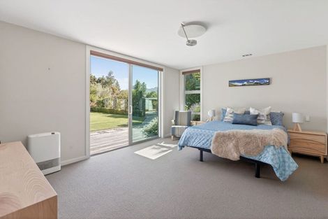 Photo of property in 28 Sam John Place, Lake Hawea, 9382