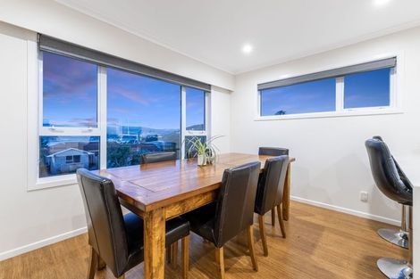 Photo of property in 118 Kahu Road, Paremata, Porirua, 5024