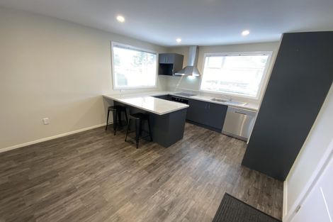 Photo of property in 2/3 Gregory Avenue, Islington, Christchurch, 8042