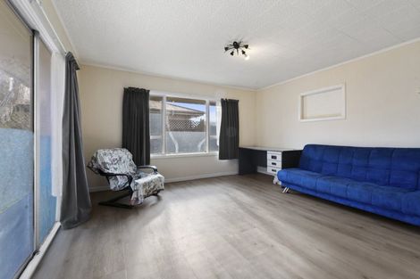 Photo of property in 27 Curletts Road, Sockburn, Christchurch, 8042