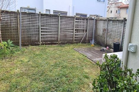 Photo of property in 14 Vitex Lane, Henderson, Auckland, 0612