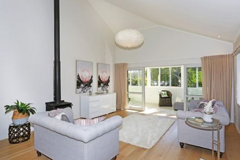 Photo of property in 27 North Road, Clevedon, Papakura, 2582