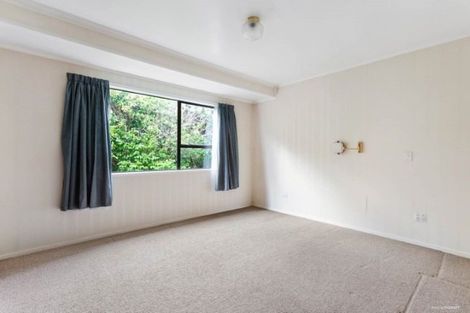 Photo of property in 907 Beach Road, Waiake, Auckland, 0630