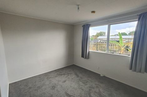 Photo of property in 2/30 Kennington Drive, Clendon Park, Auckland, 2103