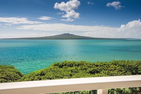 Photo of property in 12a Seacliffe Avenue, Belmont, Auckland, 0622