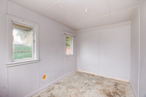 Photo of property in 24 Vernon Avenue, Takaro, Palmerston North, 4412