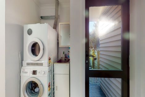 Photo of property in 14c Bracken Road, Newlands, Wellington, 6037