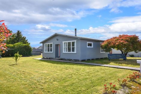 Photo of property in 6 Edward Street, Milton, 9220