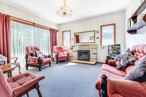 Photo of property in 36 Oxford Street, Fairfield, Hamilton, 3214