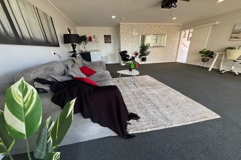 Photo of property in 120a Awaruku Road, Torbay, Auckland, 0630