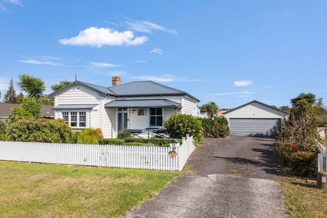 Photo of property in 27 Victoria Avenue, Waiuku, 2123