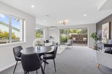 Photo of property in 23e Hinau Street, Tawa, Wellington, 5028