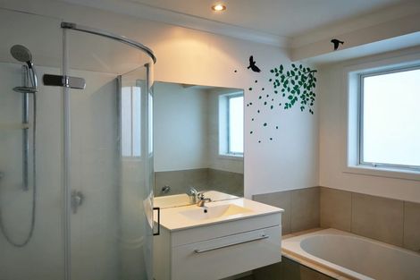 Photo of property in 8 Sutherland Court, Flagstaff, Hamilton, 3210